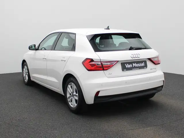 Audi A1 view 2