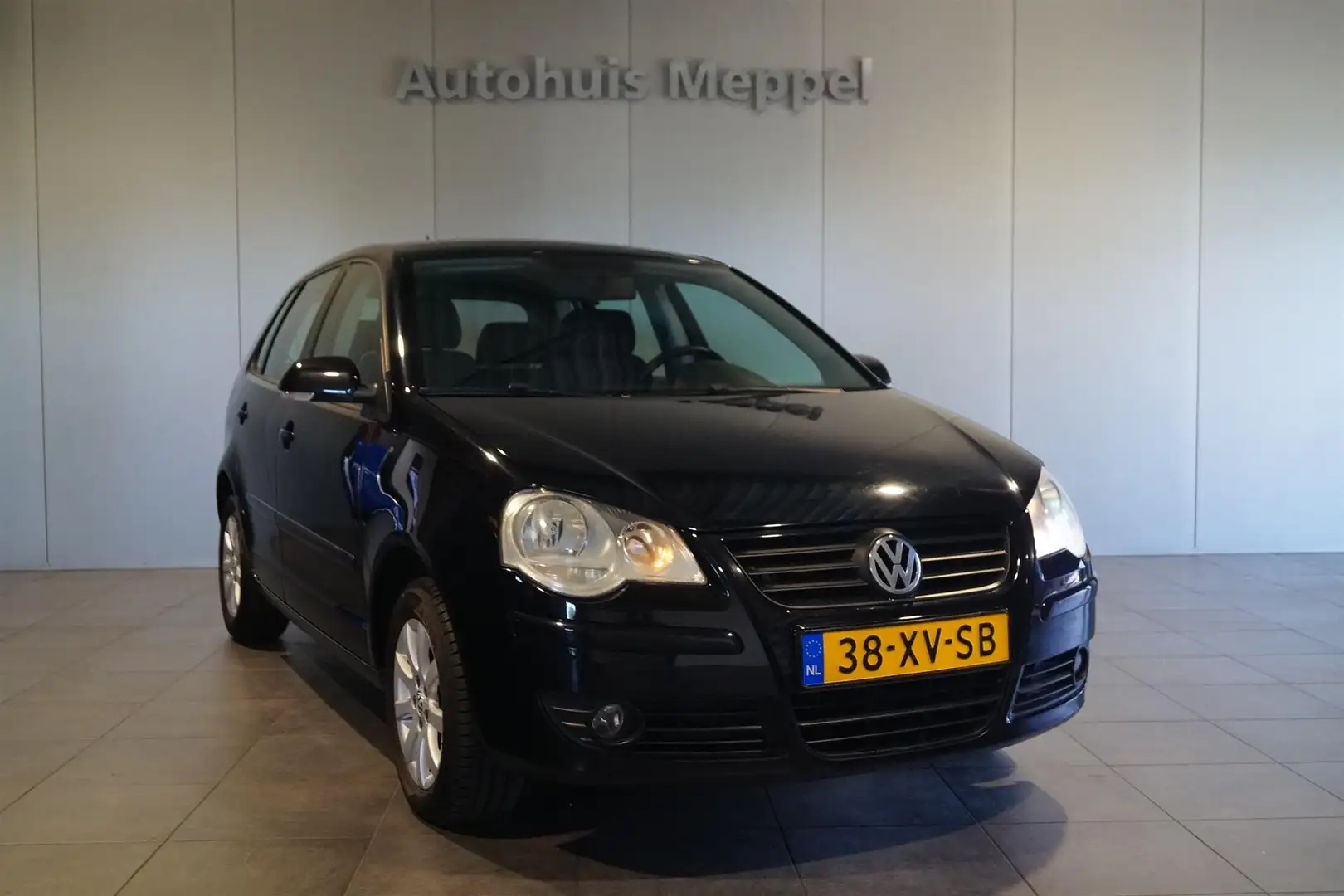 Volkswagen Polo 1.4 | Trekhaak | Automaat | Airco | Radio | Lichtm Noir - 1