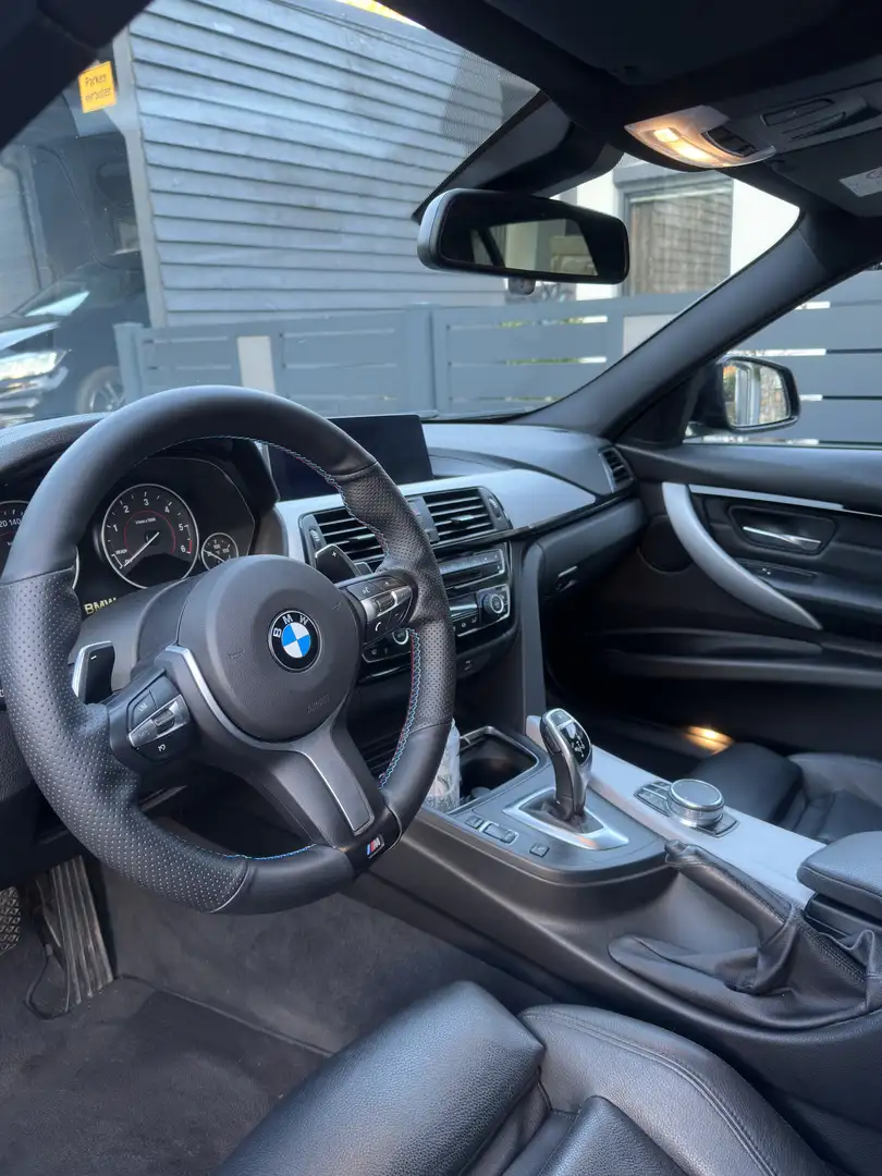 BMW 330 330d Touring Aut. M Sport - 1