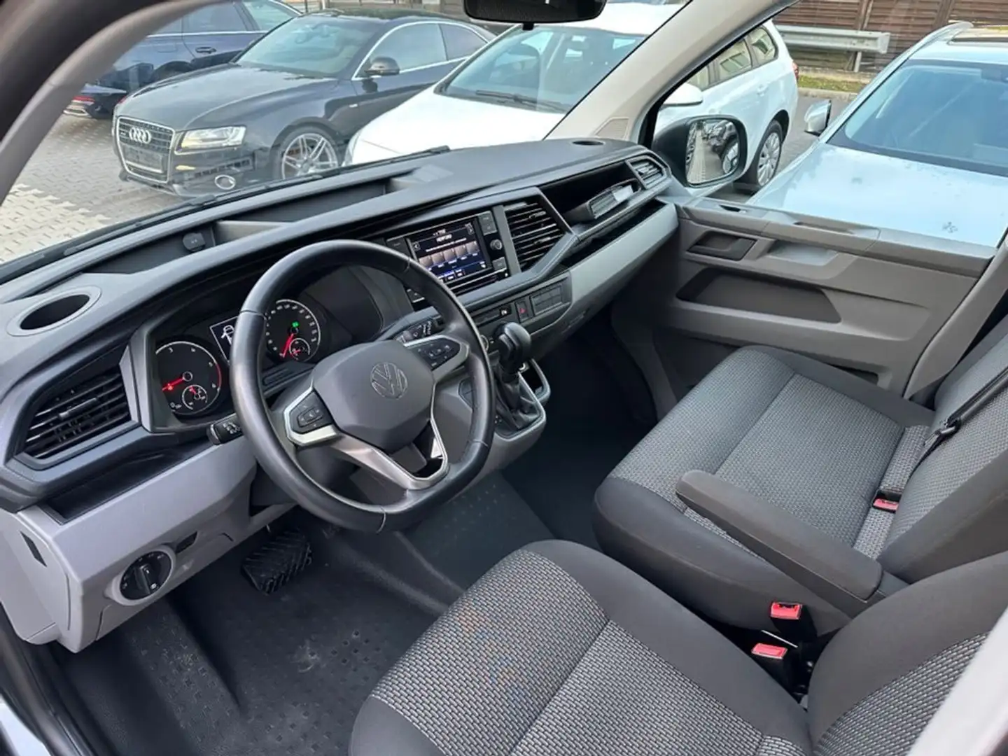 Volkswagen Caravelle 2.0 TDI 150CV DSG PC Grigio - 1