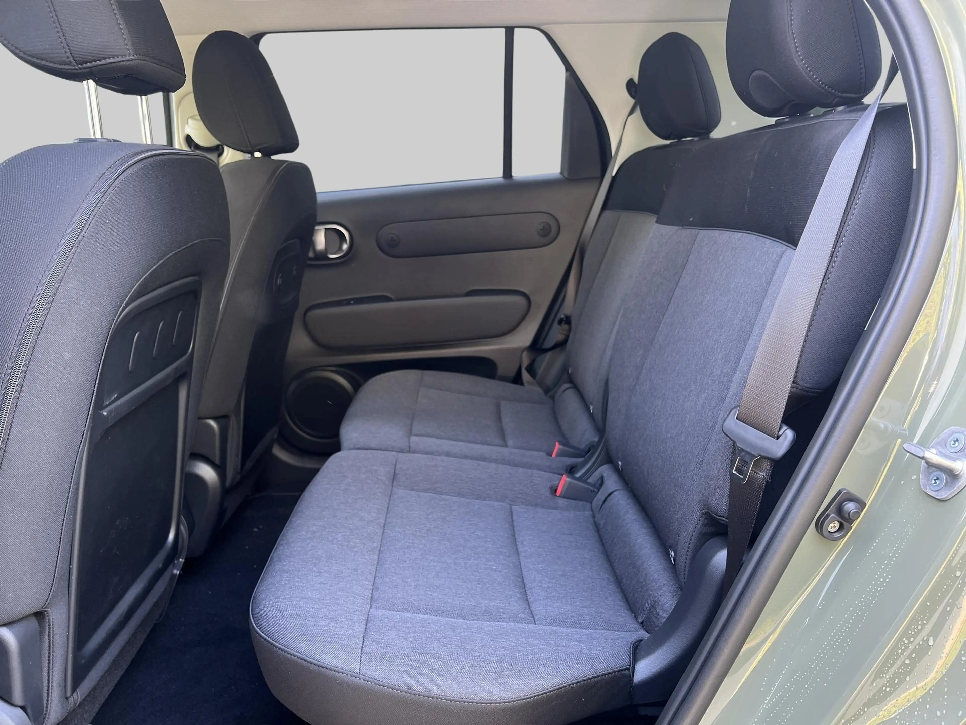 Hyundai Inster Evolve 49 kWh | Achteruitrijcamera | Airco (automa — photo 6