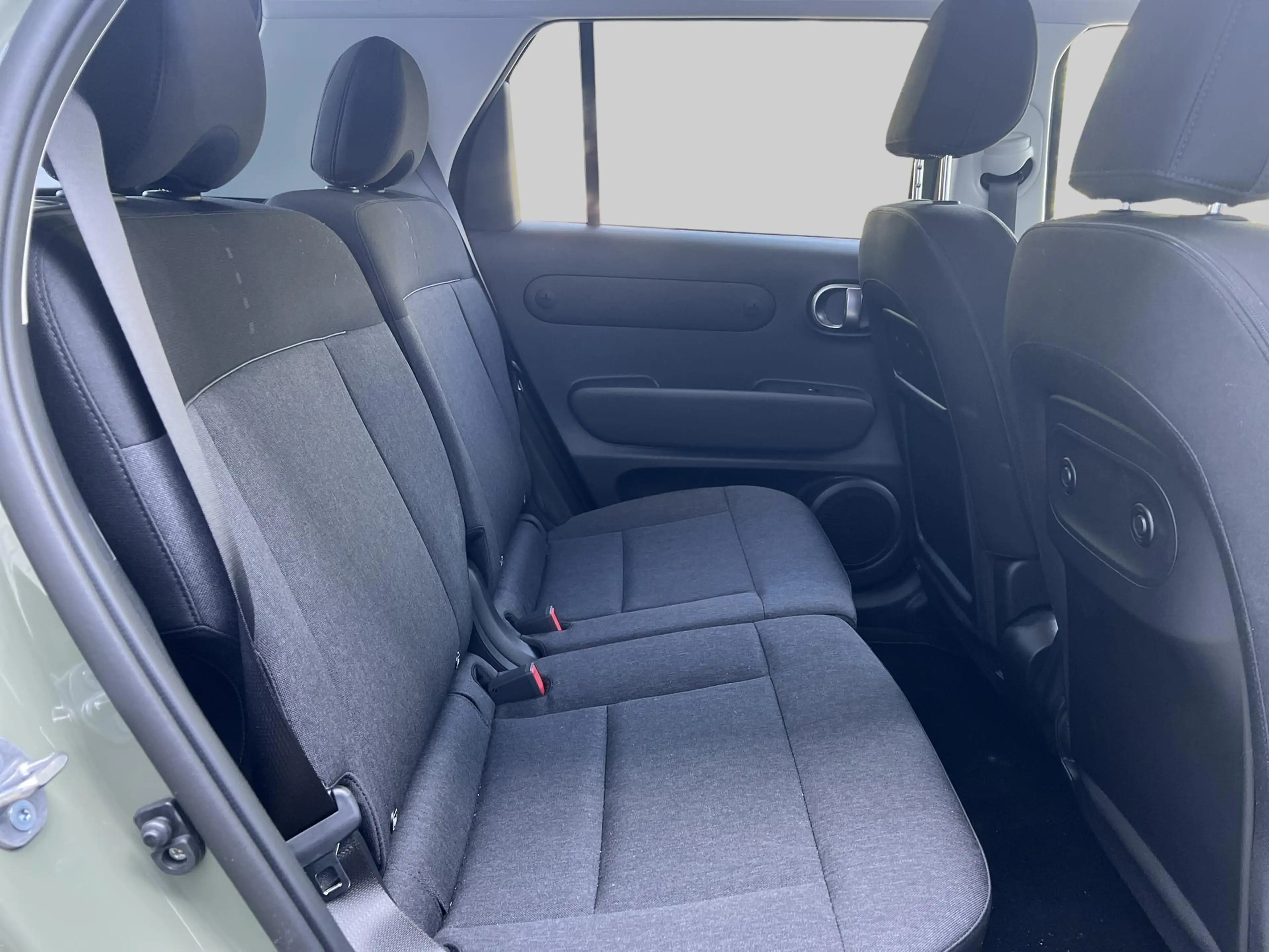 Hyundai Inster Evolve 49 kWh | Achteruitrijcamera | Airco (automa — photo 14
