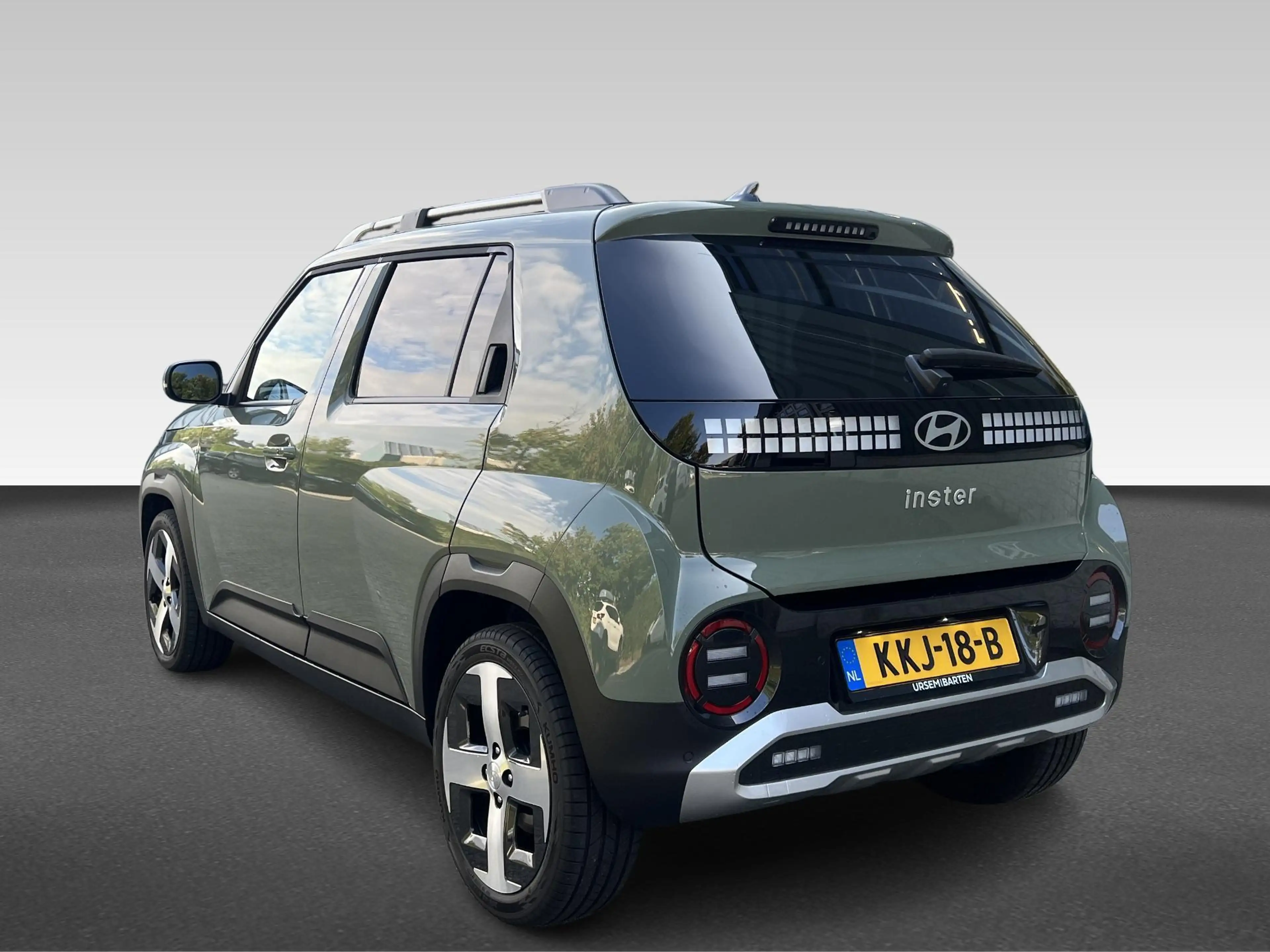 Hyundai Inster Evolve 49 kWh | Achteruitrijcamera | Airco (automa — photo 3