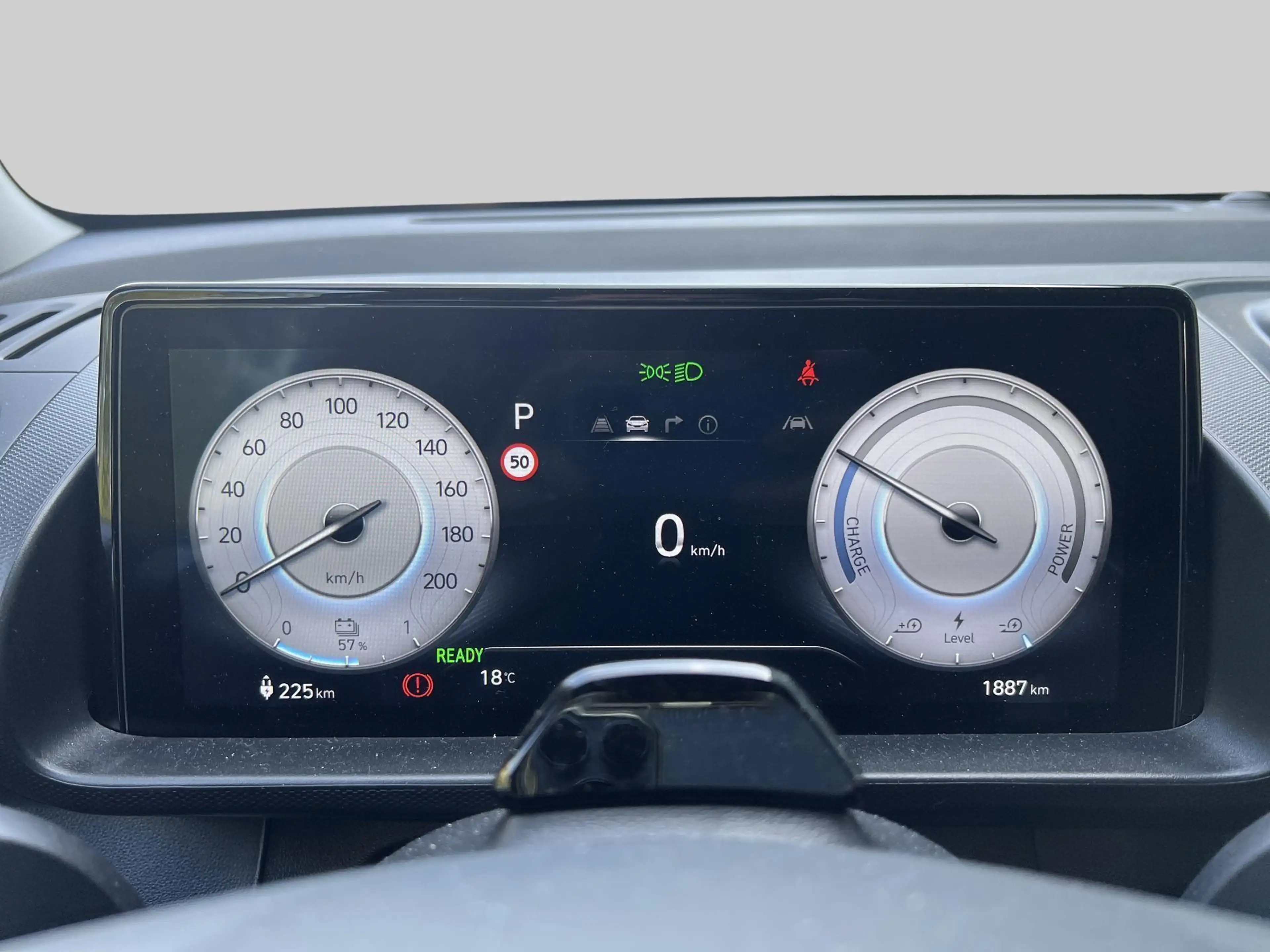 Hyundai Inster Evolve 49 kWh | Achteruitrijcamera | Airco (automa — photo 15