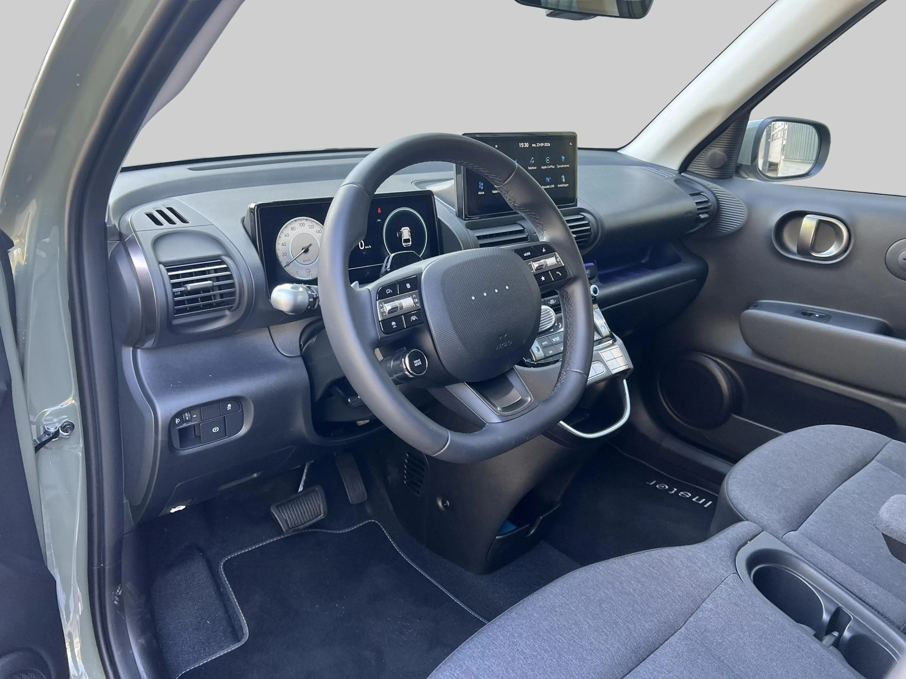 Hyundai Inster Evolve 49 kWh | Achteruitrijcamera | Airco (automa — photo 4