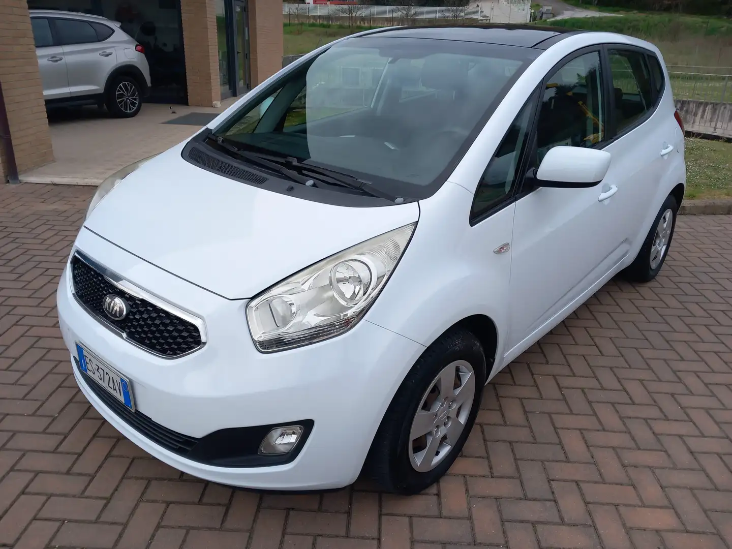 Kia Venga Venga 1.4 CRDI Active 90 Cv Bianco - 1