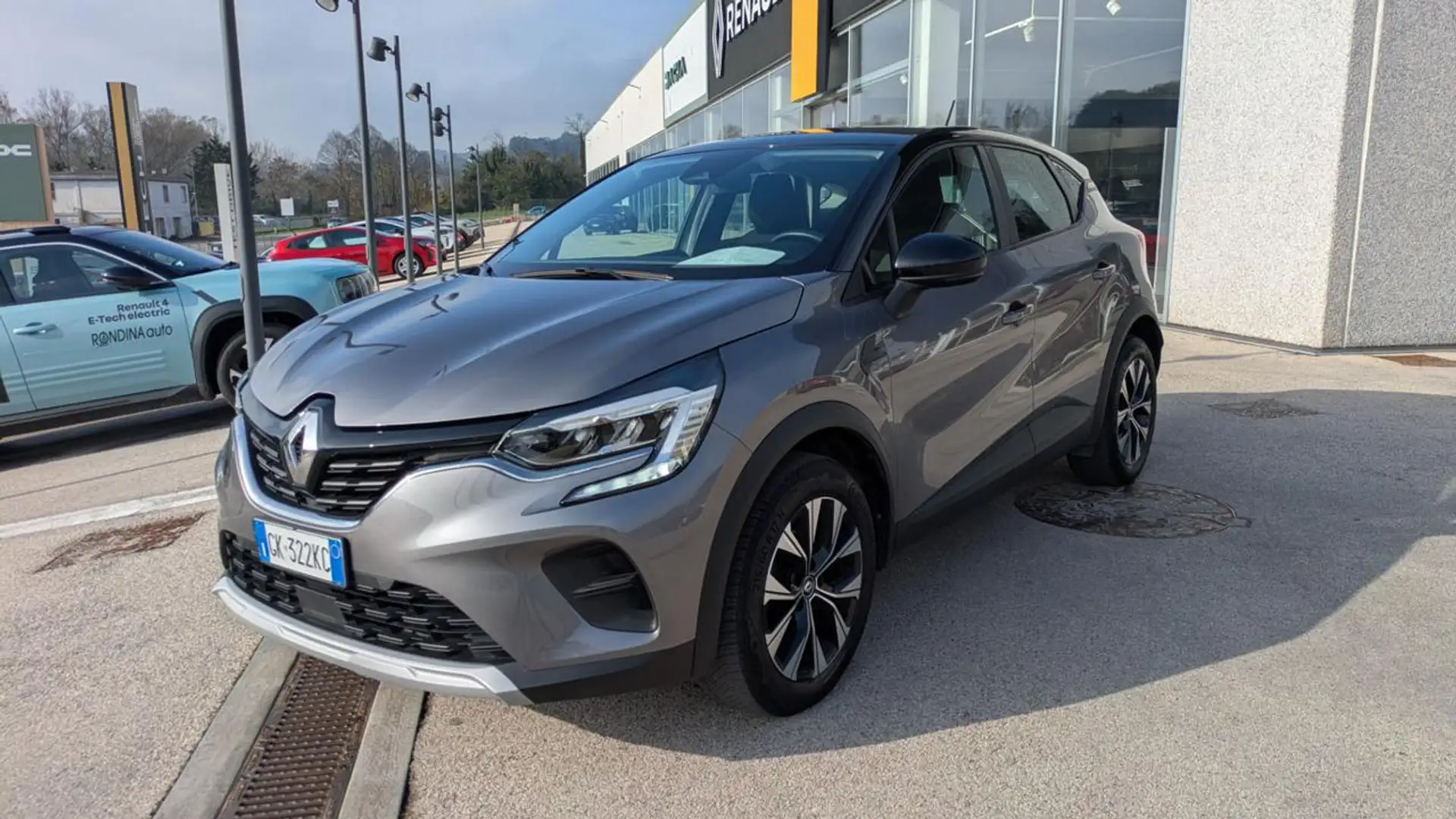 Renault Captur TCe 100 CV GPL Equilibre Grigio - 2