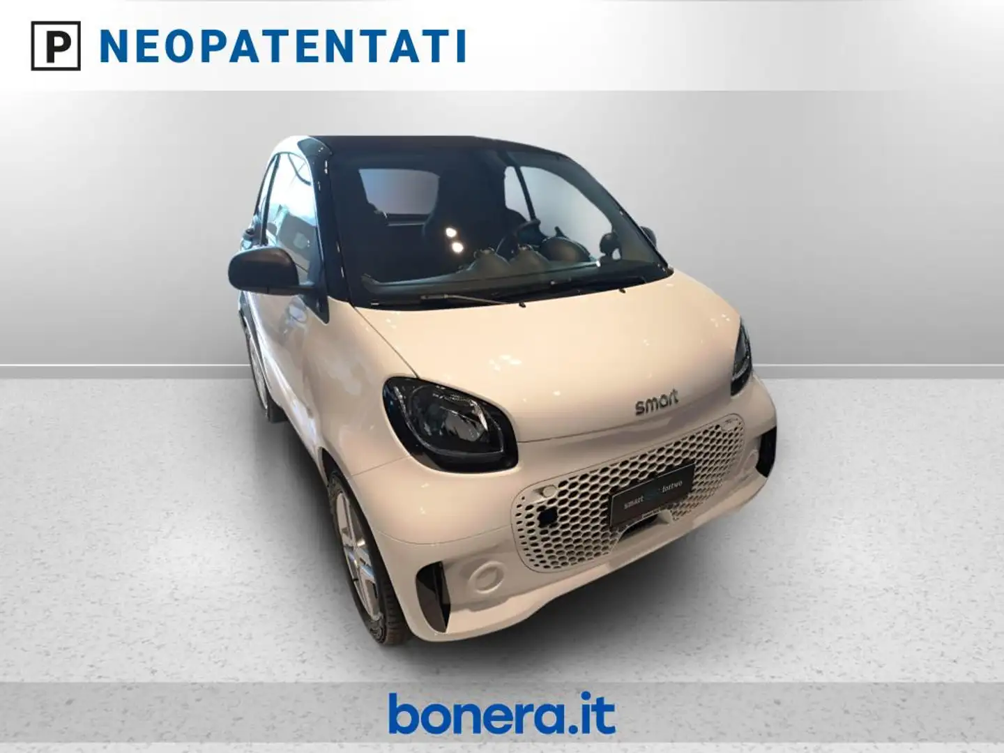 smart forTwo eq Pure 22kW Beyaz - 1