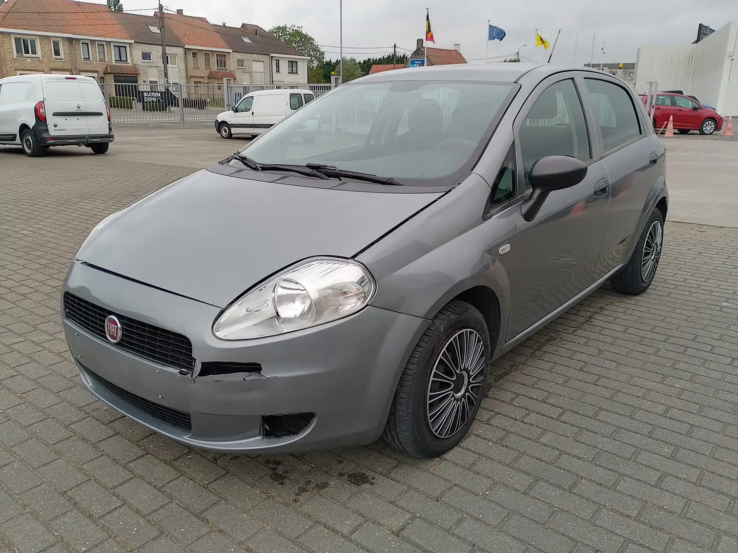 Fiat Grande Punto Gris - 1