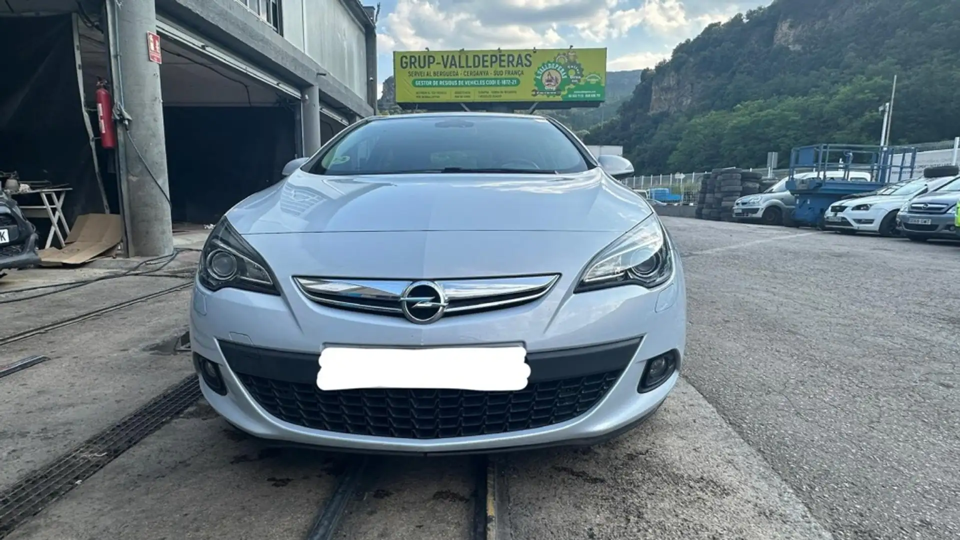 Opel Astra GTC 2.0CDTi S/S Sport Azul - 2