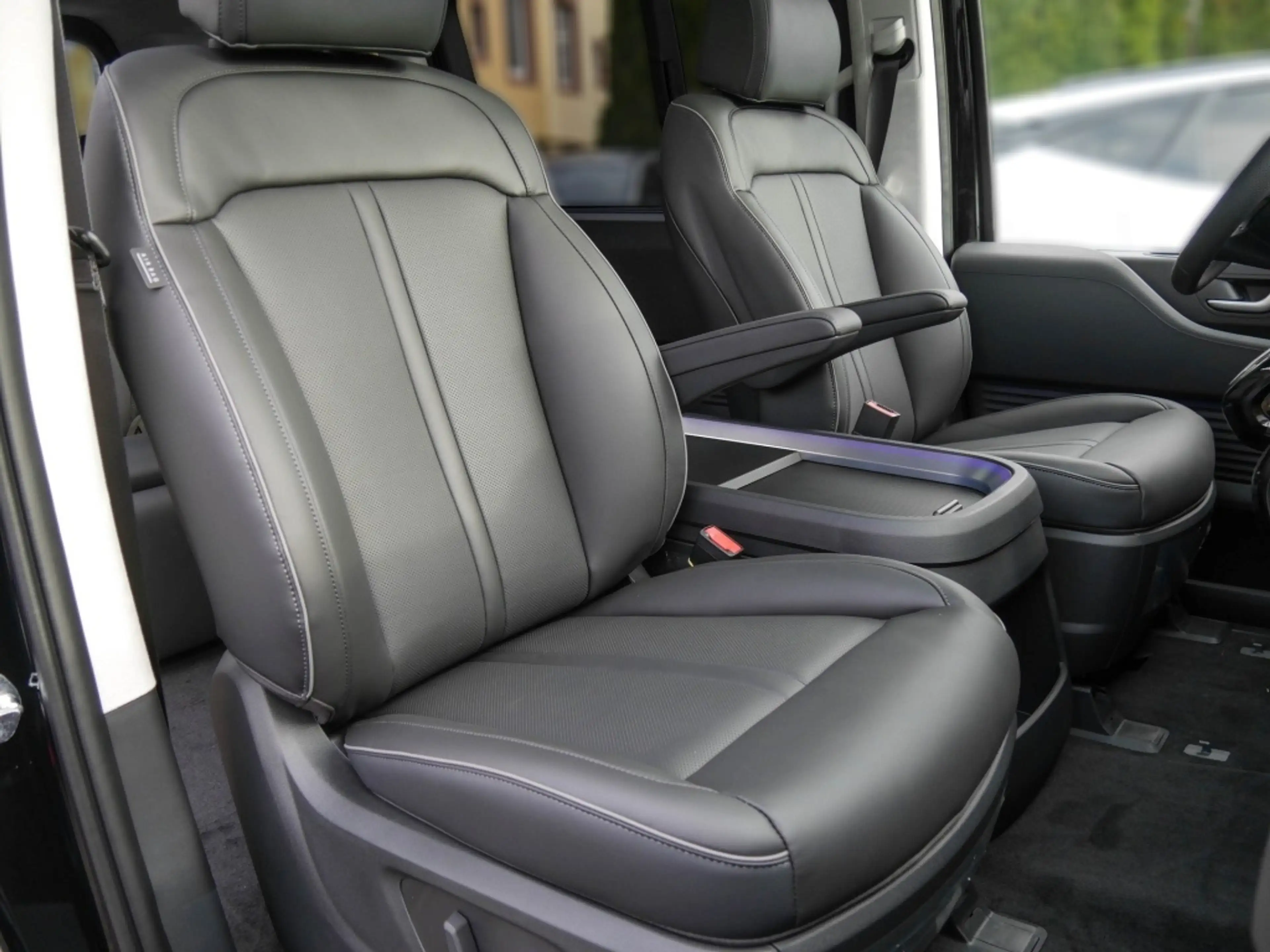 Hyundai STARIA HEV 7-Sitzer 1.6 T-GDI 6-AT 2WD Signature — photo 7