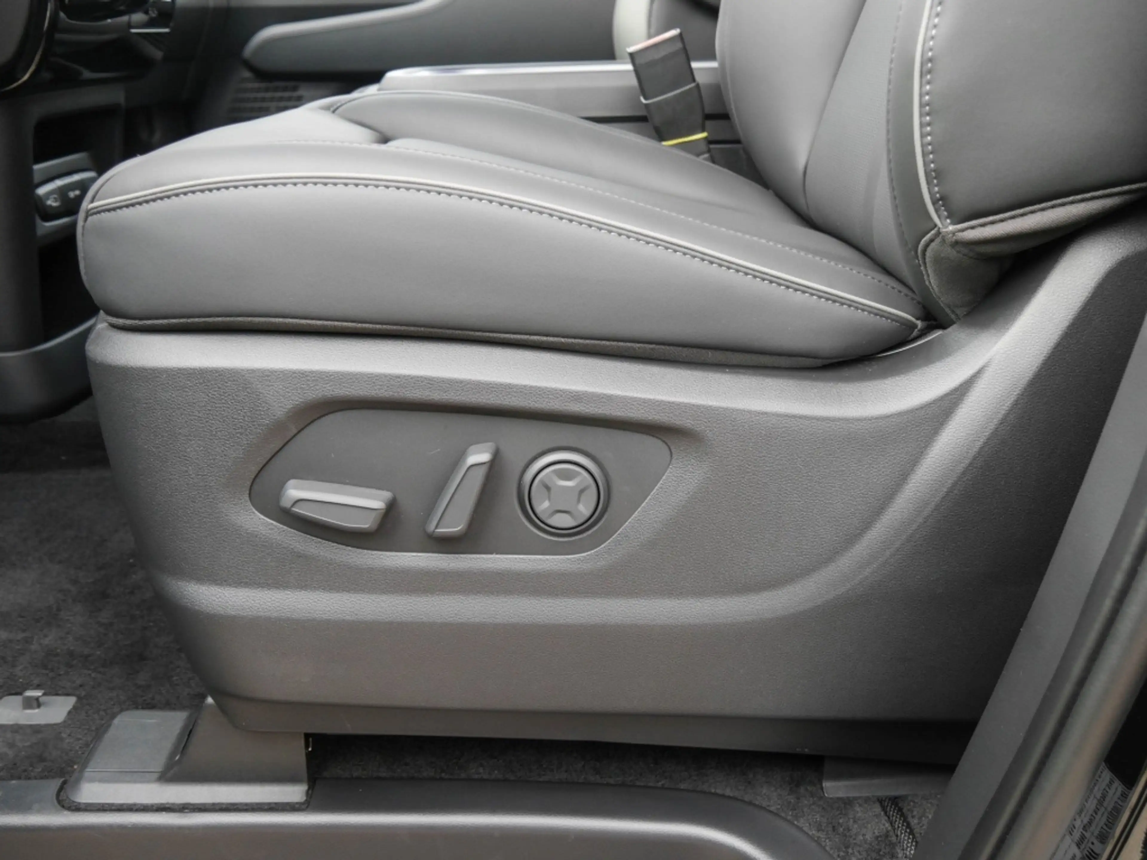 Hyundai STARIA HEV 7-Sitzer 1.6 T-GDI 6-AT 2WD Signature — photo 13
