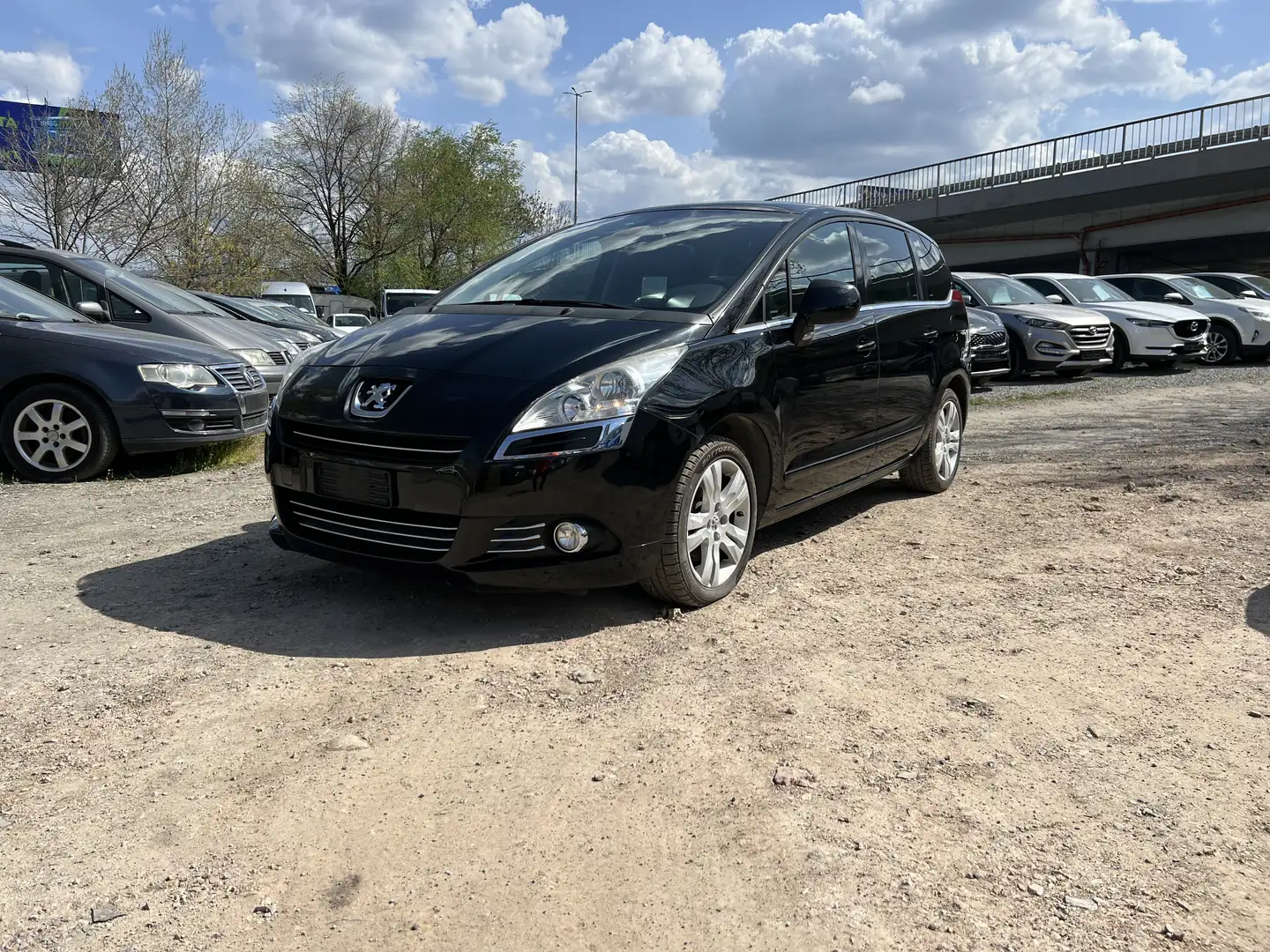 Peugeot 5008 HDI FAP 150 Premium Schwarz - 1