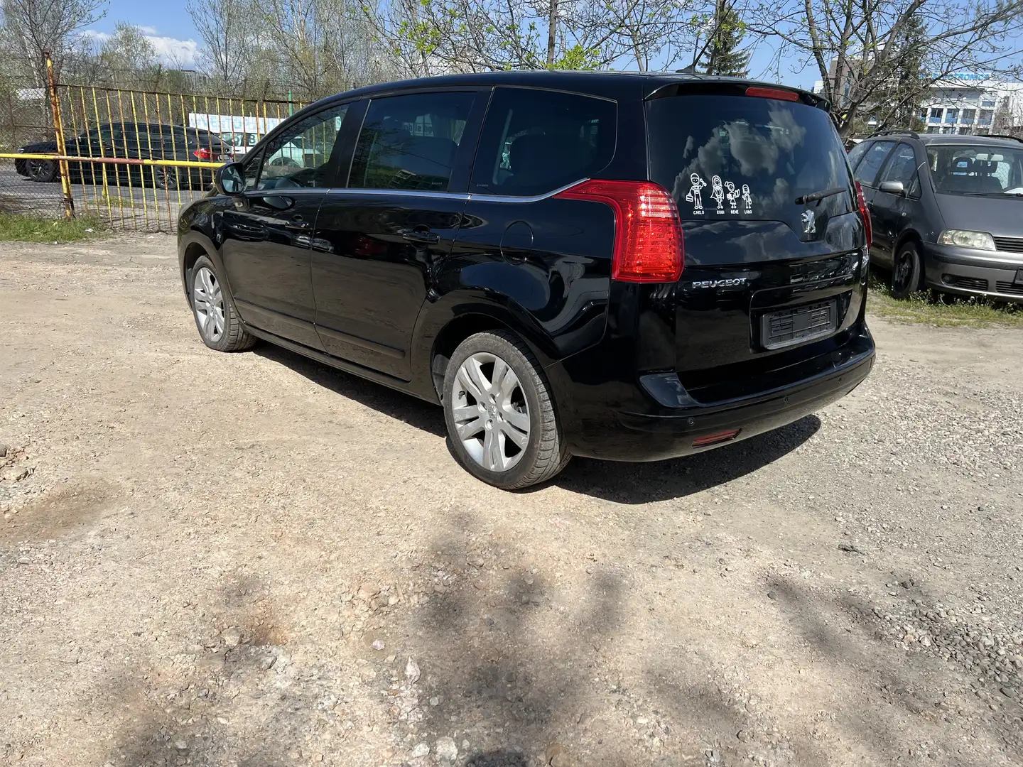 Peugeot 5008 HDI FAP 150 Premium Schwarz - 2