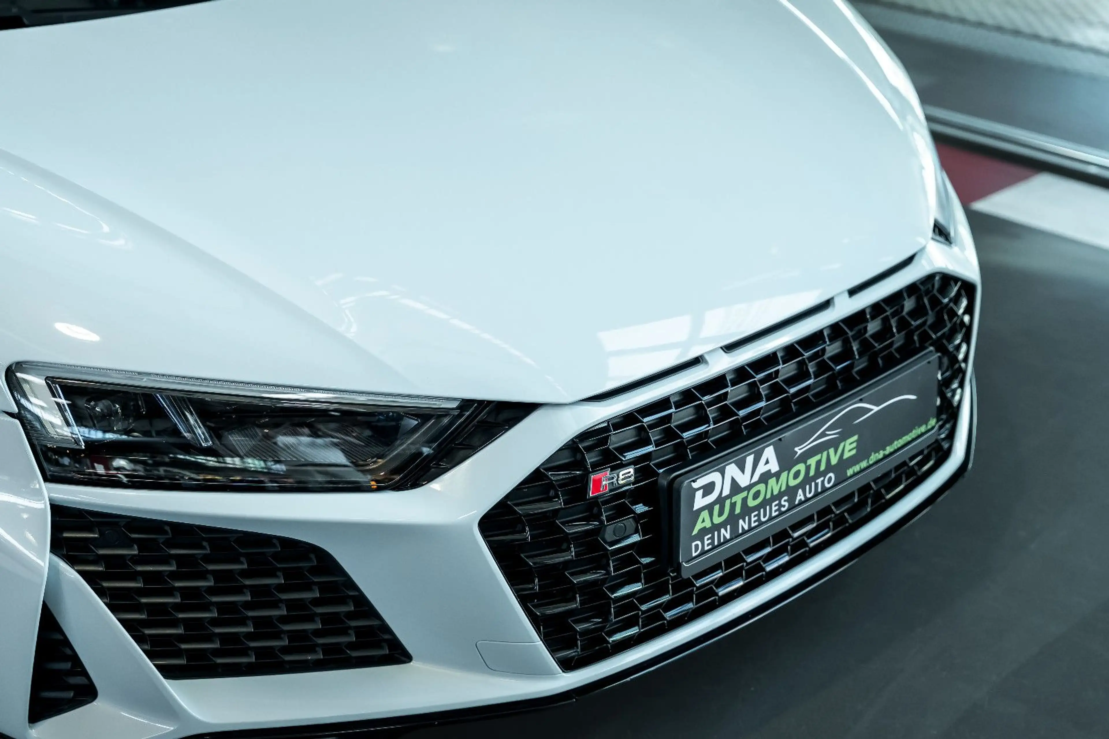 Audi R8 Spyder 5.2 FSI quattro performance 1-HAND — photo 5