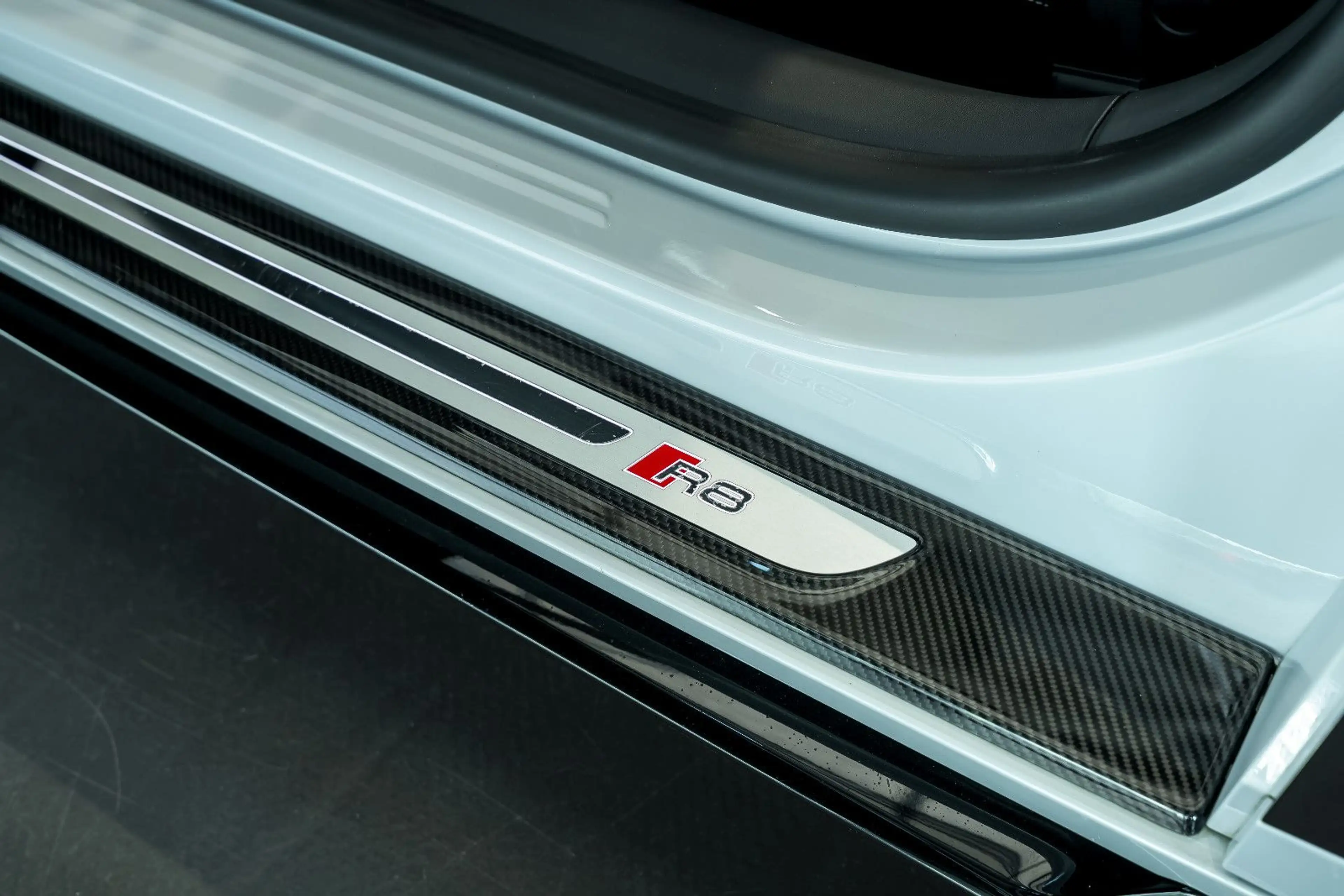 Audi R8 Spyder 5.2 FSI quattro performance 1-HAND — photo 13