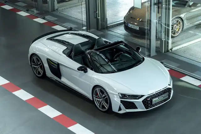 Audi Spyder 5.2 FSI quattro performance 1-HAND