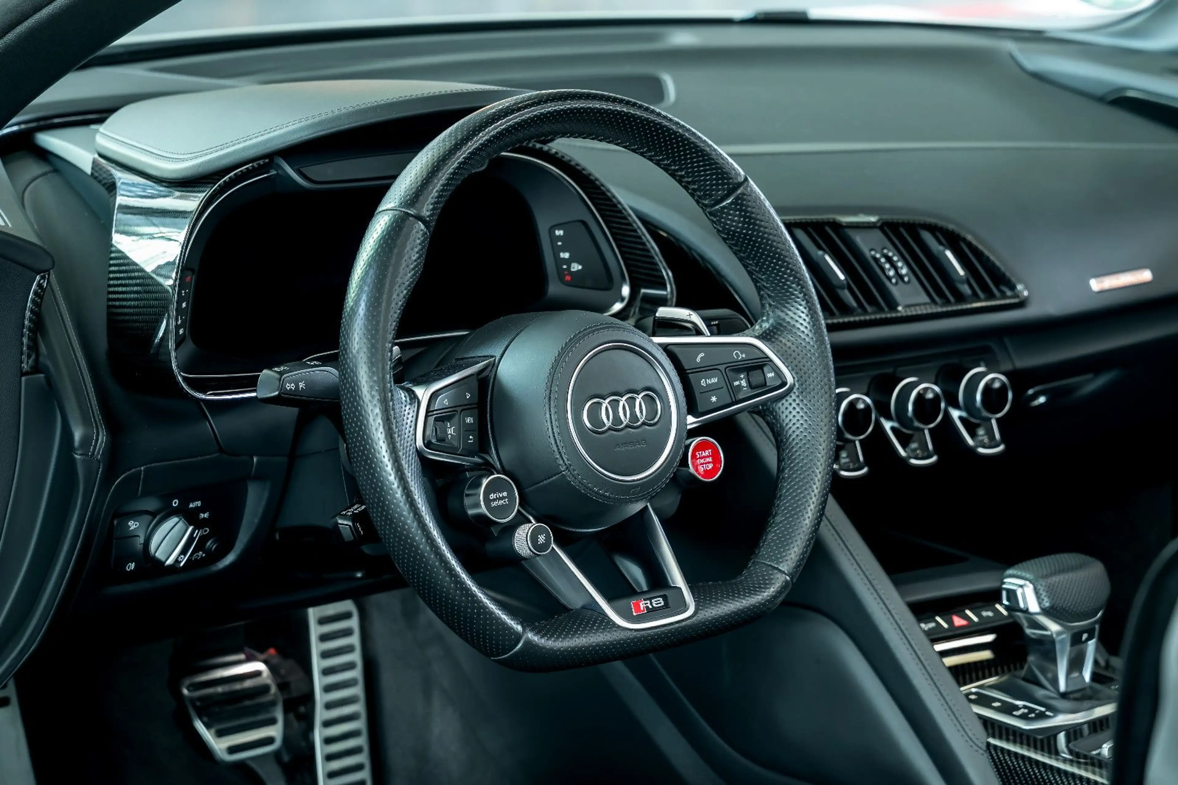 Audi R8 Spyder 5.2 FSI quattro performance 1-HAND — photo 14