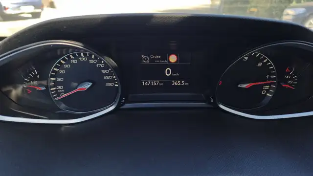 Peugeot 308 view 12