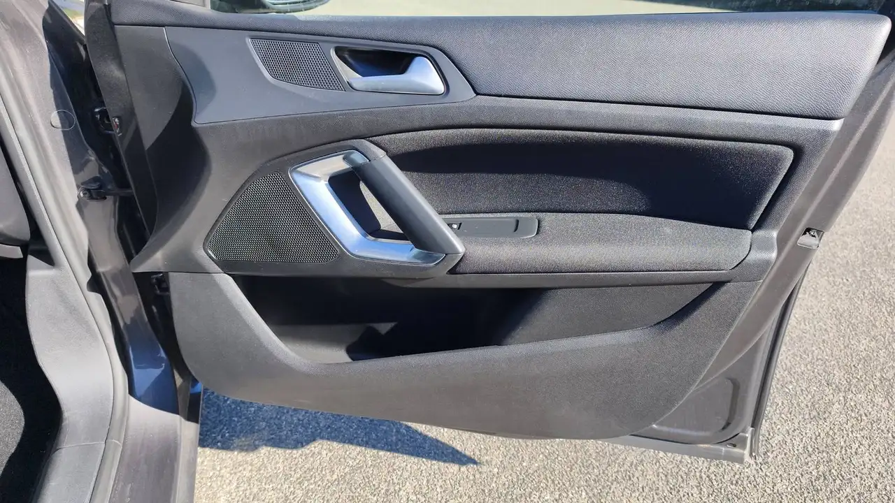 Peugeot 308 308 SW — photo 23