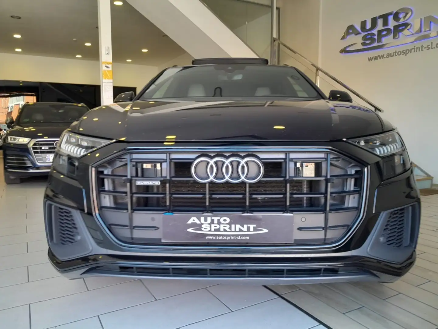 Audi Q8 50 TDI Black line quattro tiptronic Negro - 2