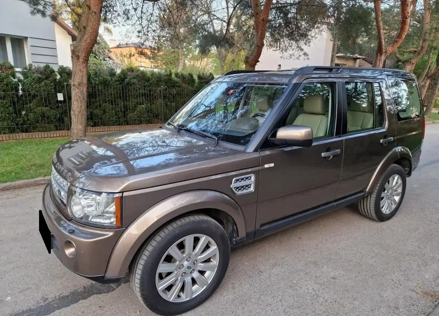 Land Rover Discovery Discovery SD V6 HSE Luxury Edition smeđa - 1