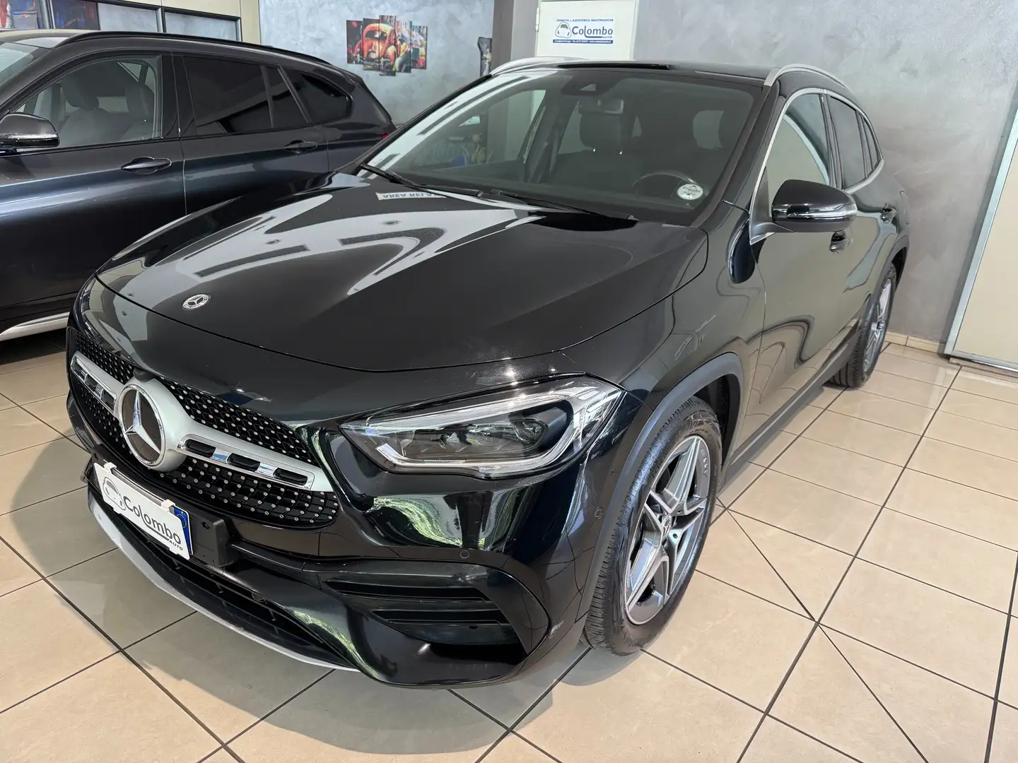 Mercedes-Benz GLA 220 d Premium Amg 4matic auto Led Nav Cam Gancio 18" Nero - 1