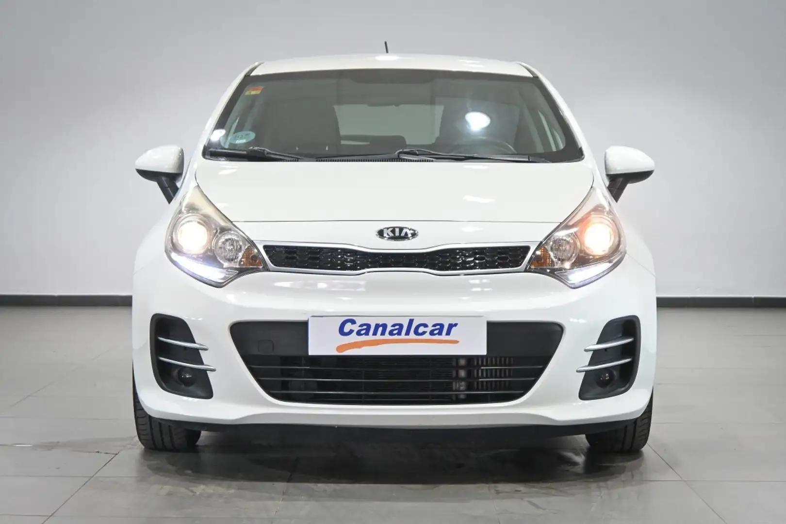 Kia Rio 1.1CRDi WGT Drive Blanco - 2