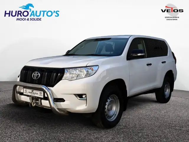 Toyota Land Cruiser 2.8 D-4D Co. Blind Van | Apple Carplay/Android Aut