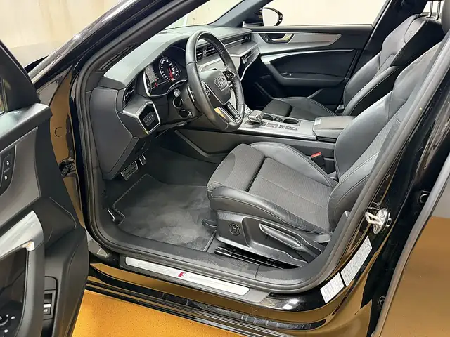 Audi A6 view 7
