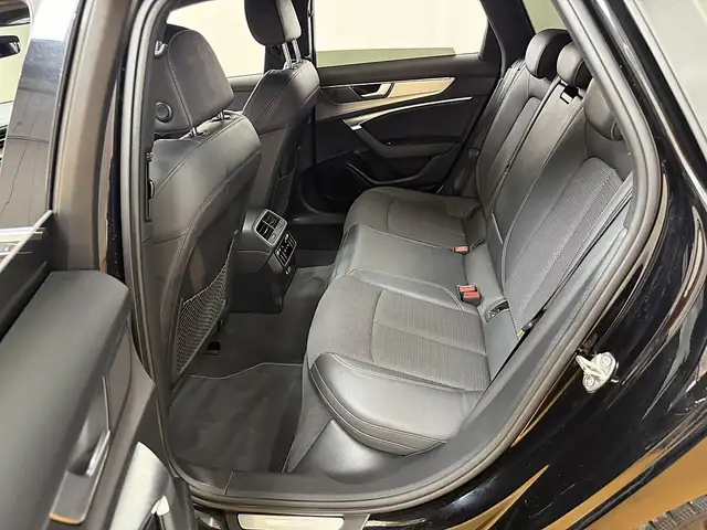Audi A6 view 10