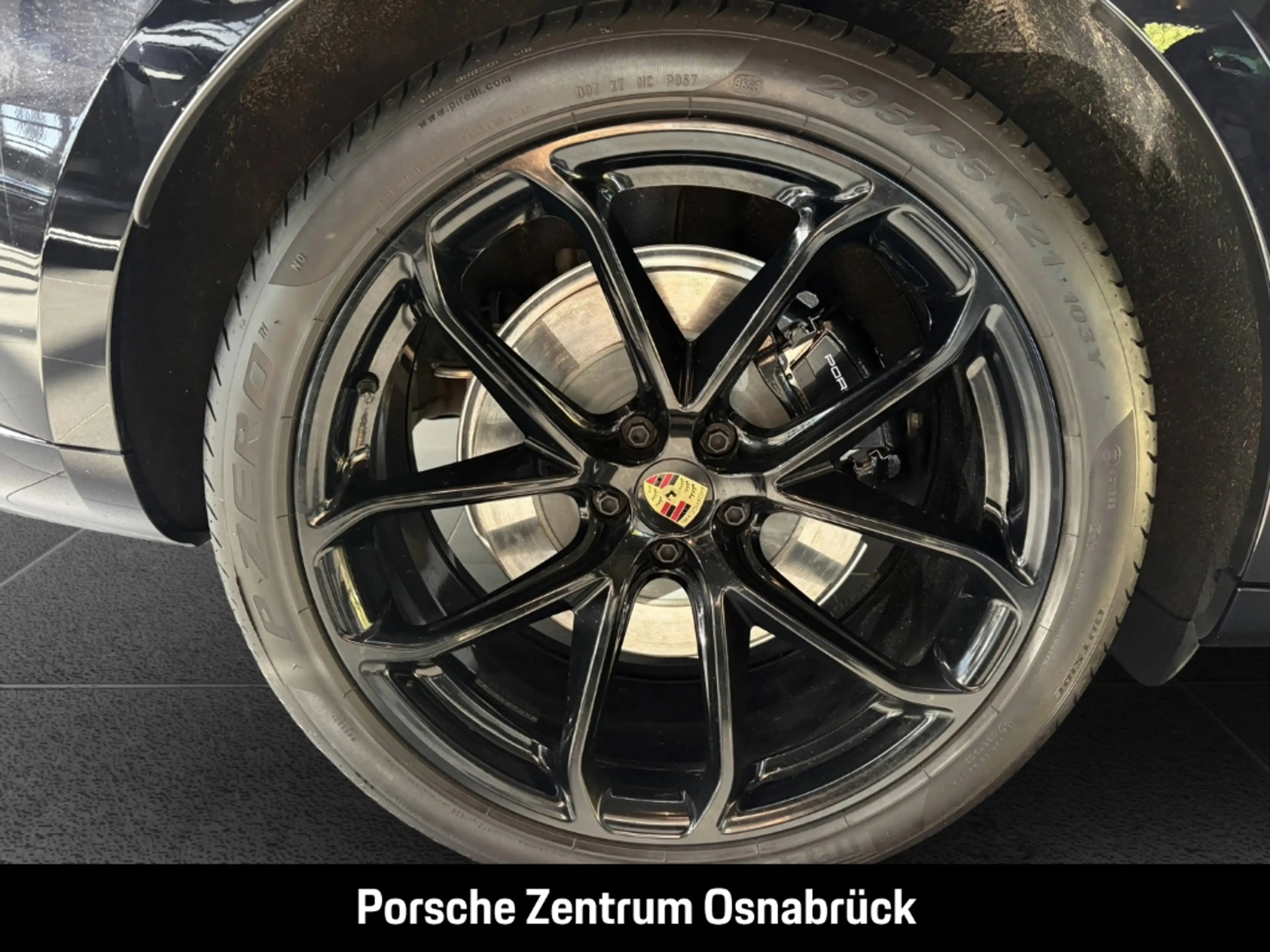 Porsche Macan GTS — photo 13