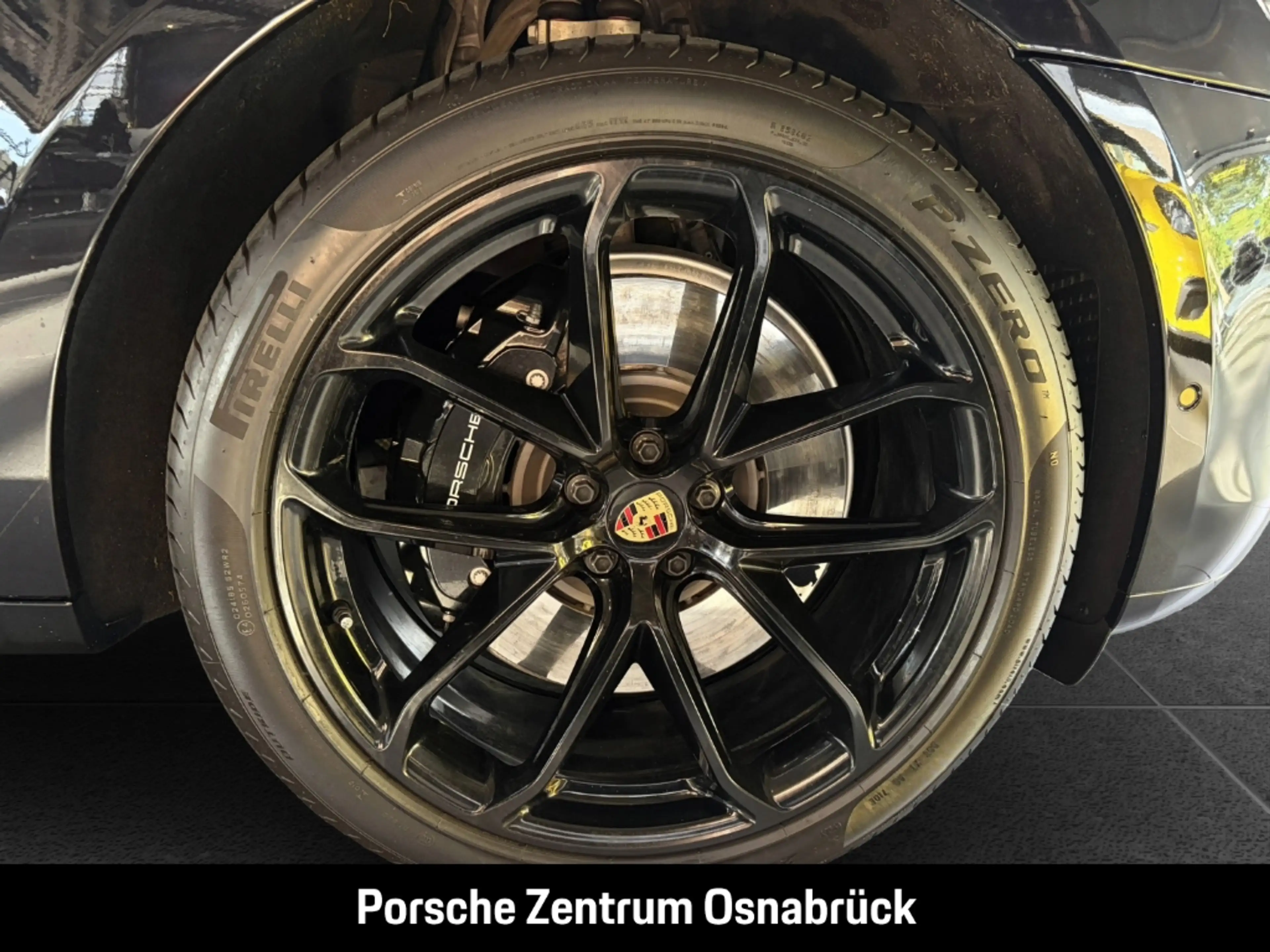 Porsche Macan GTS — photo 14