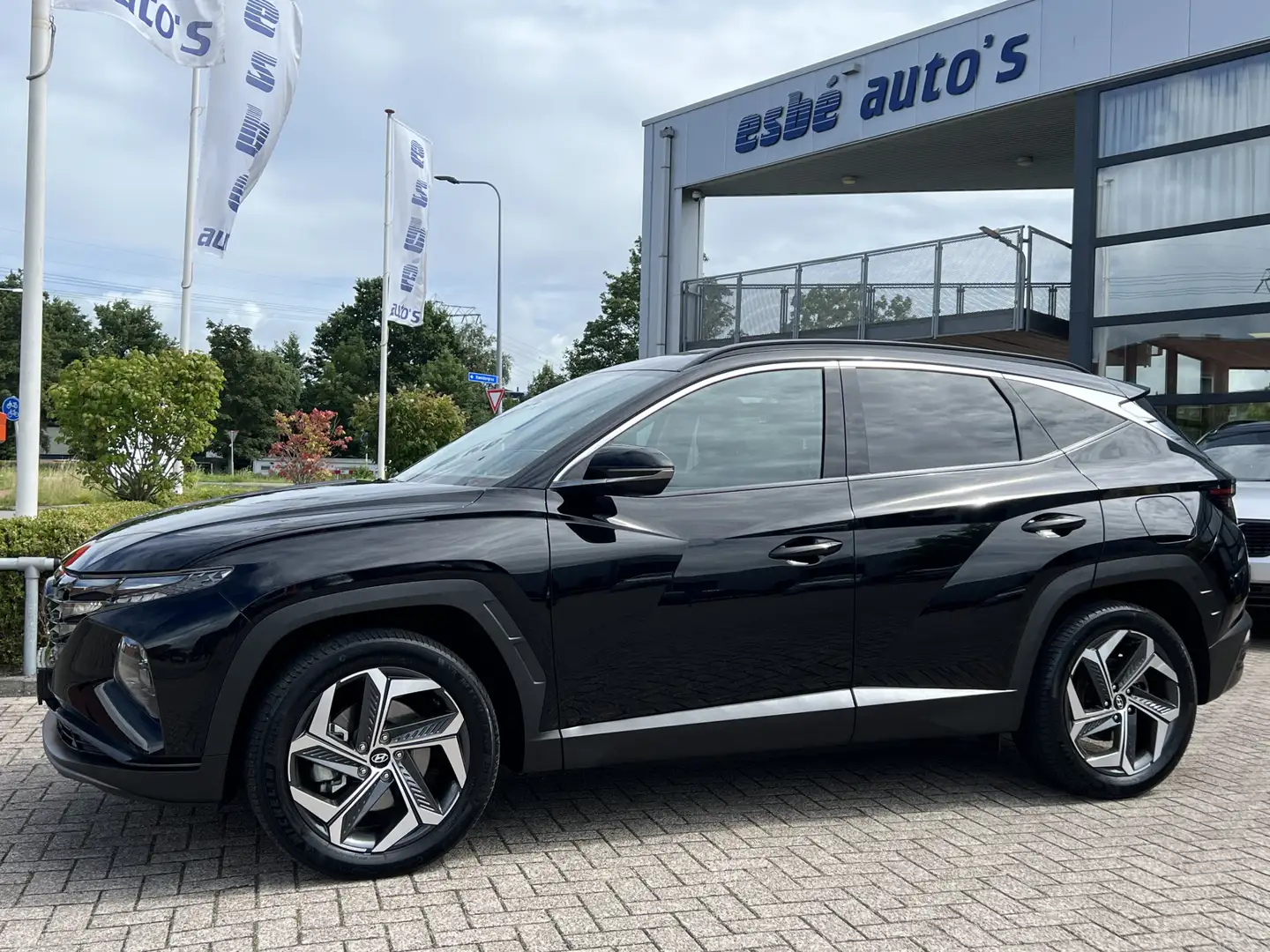 Hyundai TUCSON 1.6 T-GDI PHEV 265 pk AWD Comfort Smart Navigatie Schwarz - 2
