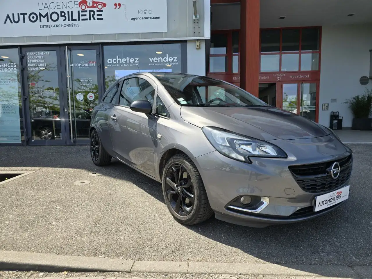 Opel Corsa 1.4 100 CH ECOFLEX - E85 - COLOR EDITION