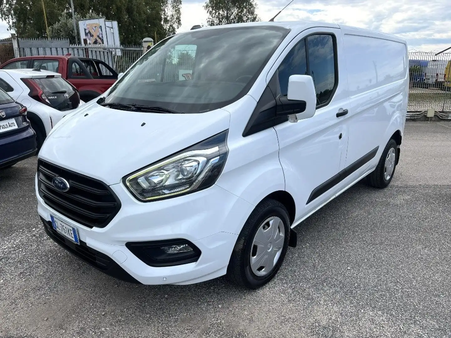 Ford Transit Custom 320 2.0 EcoBlue 130 PC Furgone Trend Blanco - 1