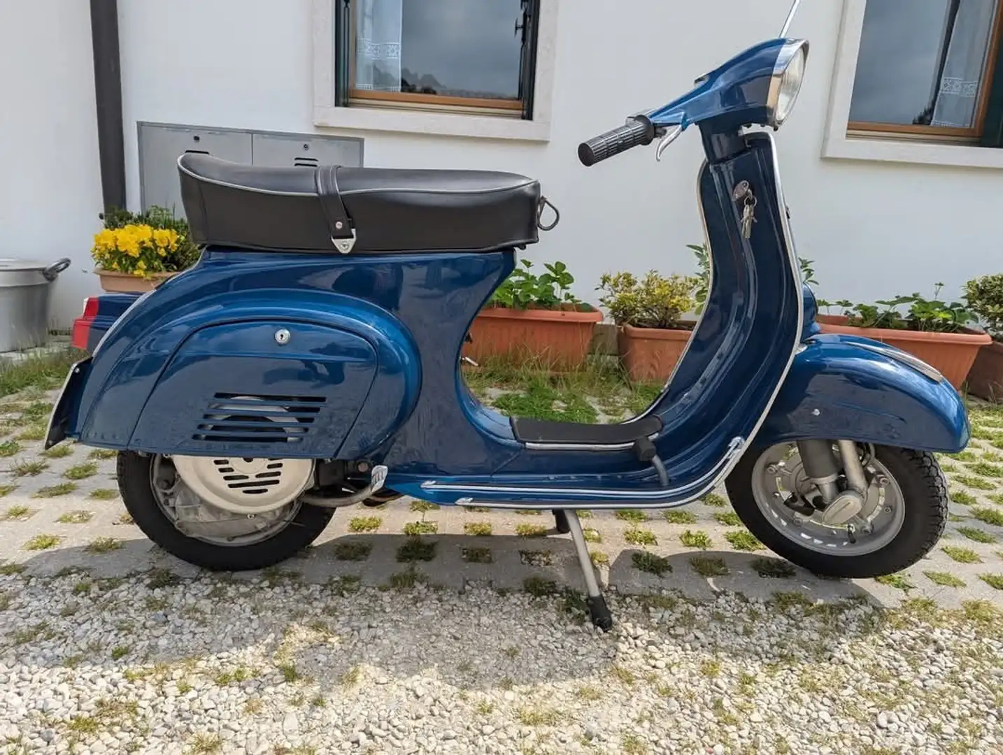 Vespa Primavera 125 Rosso - 1