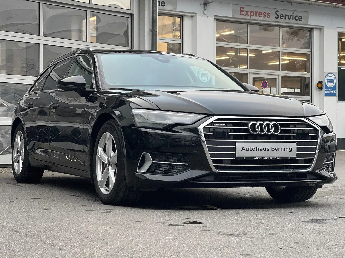 Audi A6 AVANT 40TDI QUATTRO SPORT STANDHEIZ AHK KAMER Schwarz - 1