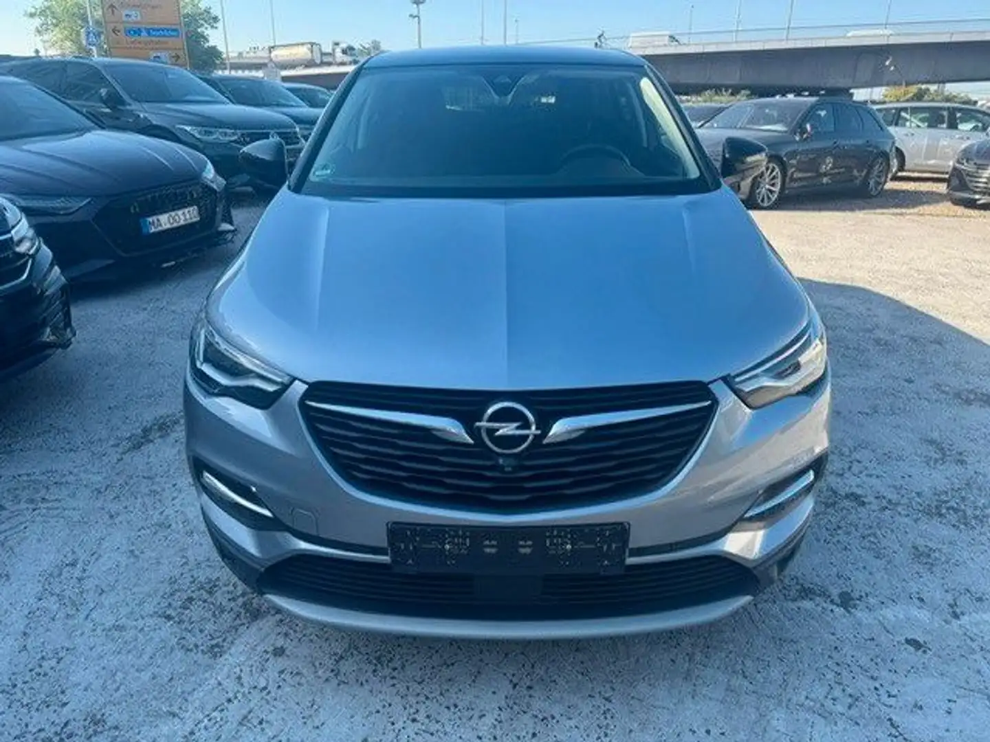 Opel Grandland X EcoTec 1,2 KAMERA*PARKPILOT Grijs - 2