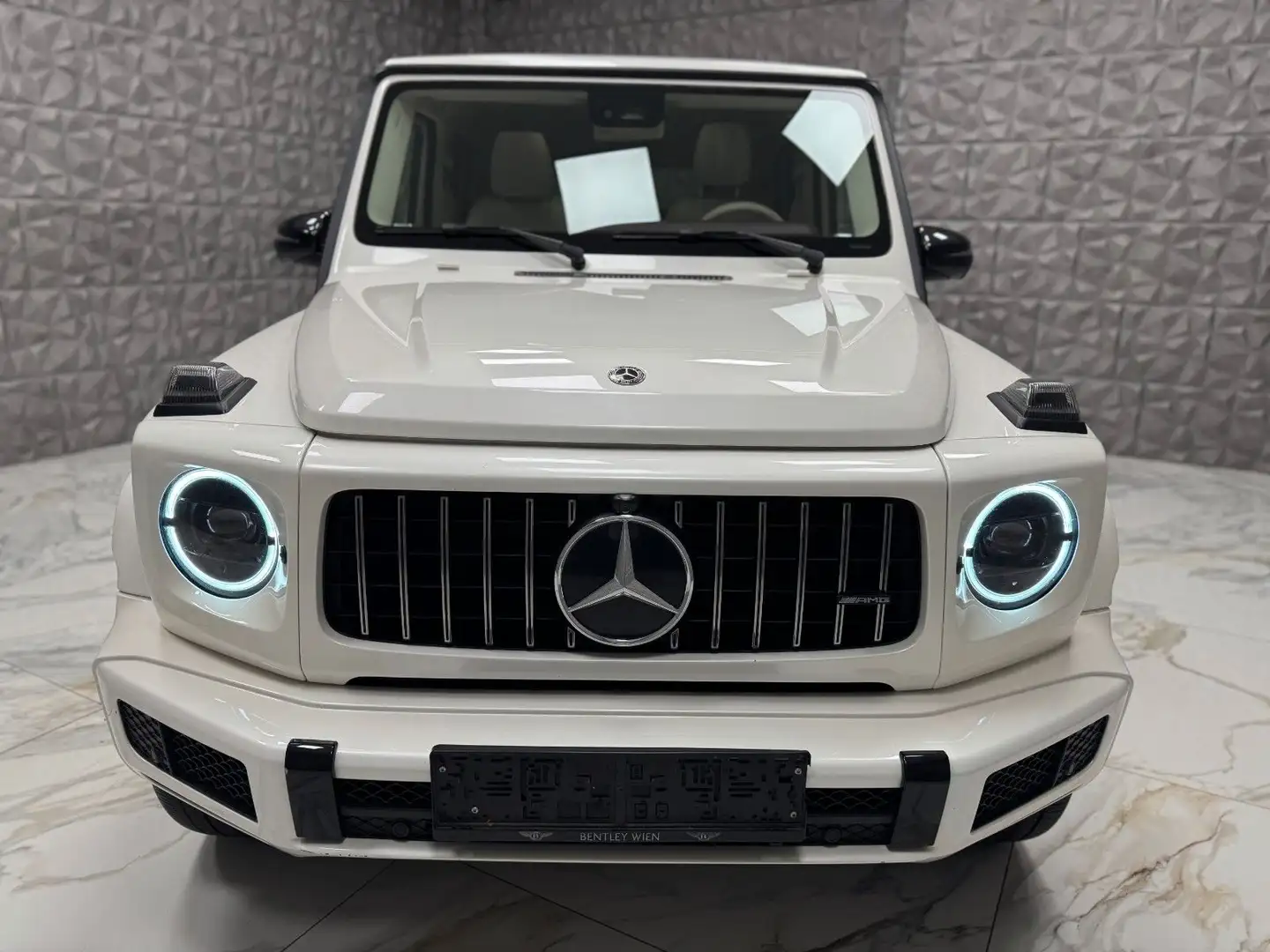 Mercedes-Benz G 400 d Stronger than time Edition AMG Line Weiß - 2