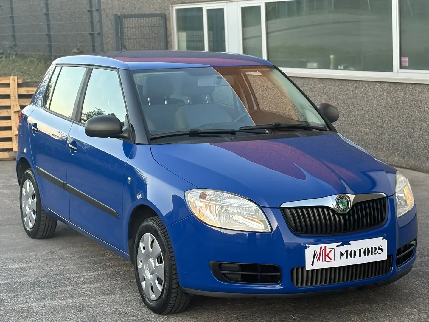 Skoda Fabia 1.2i ESSENCE GARANTIE 12MOIS Bleu - 1