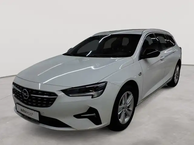 Opel Insignia view 2