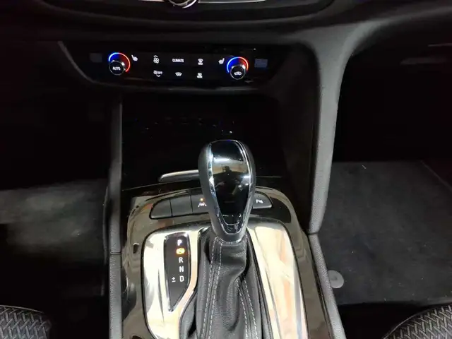 Opel Insignia view 10