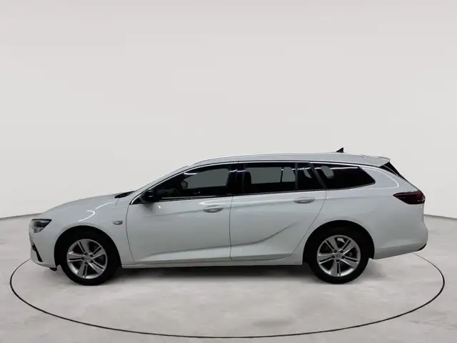 Opel Insignia view 6