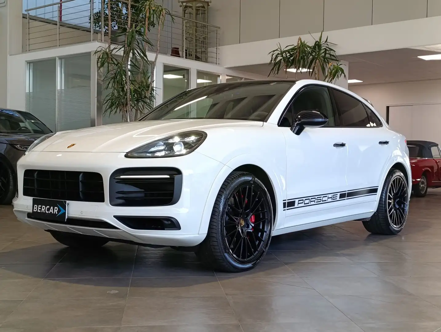 Porsche Cayenne Cayenne Coupé 4.0 GTS*4 RUOTE STERZANTI*Fari Matr Weiß - 2