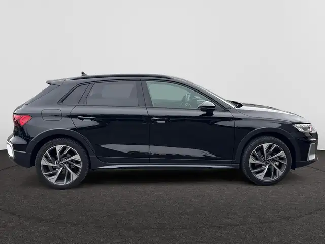 Audi A3 view 7