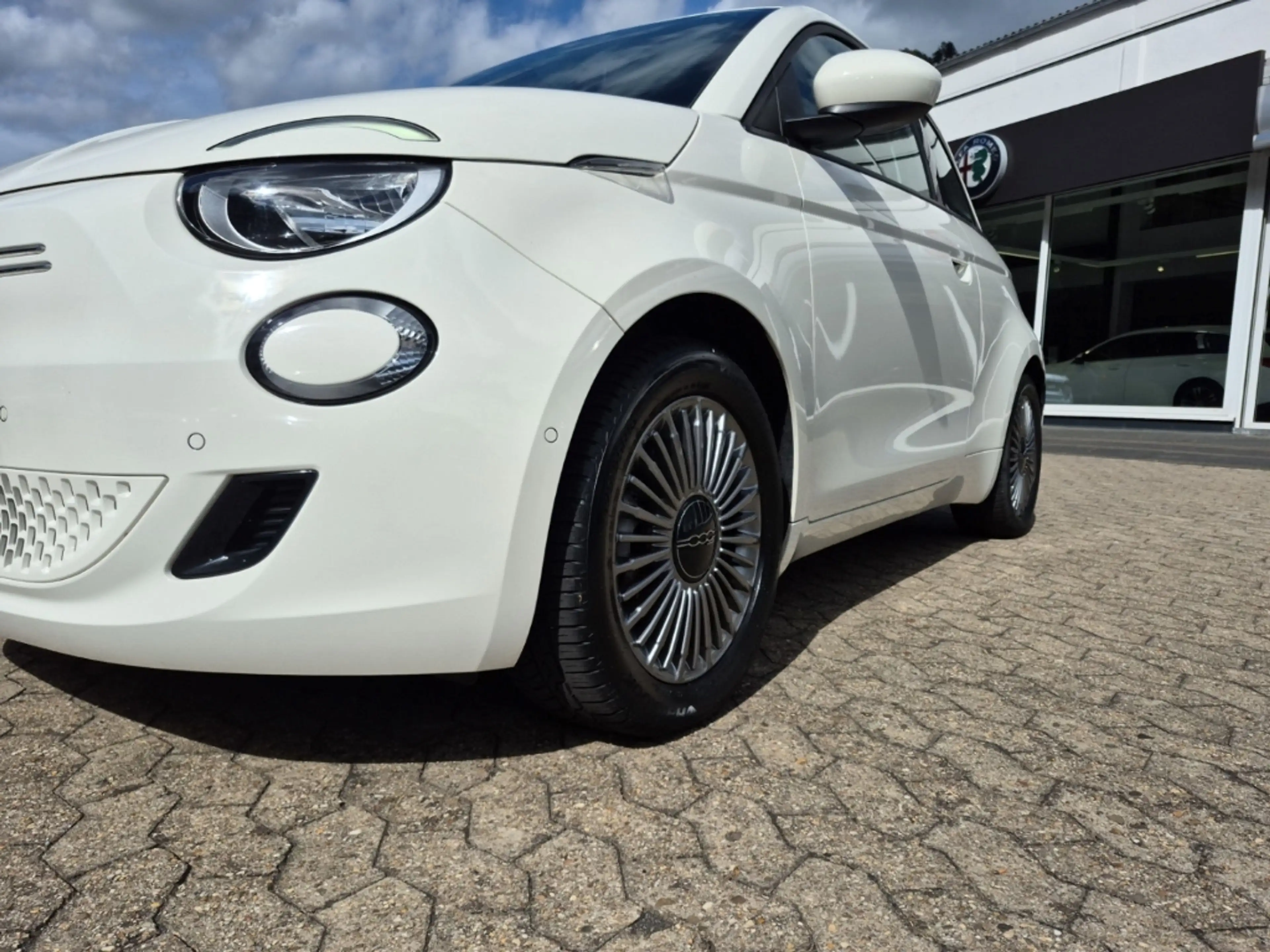 Fiat 500e LM Kamera Keyless Sitzheizung — photo 6