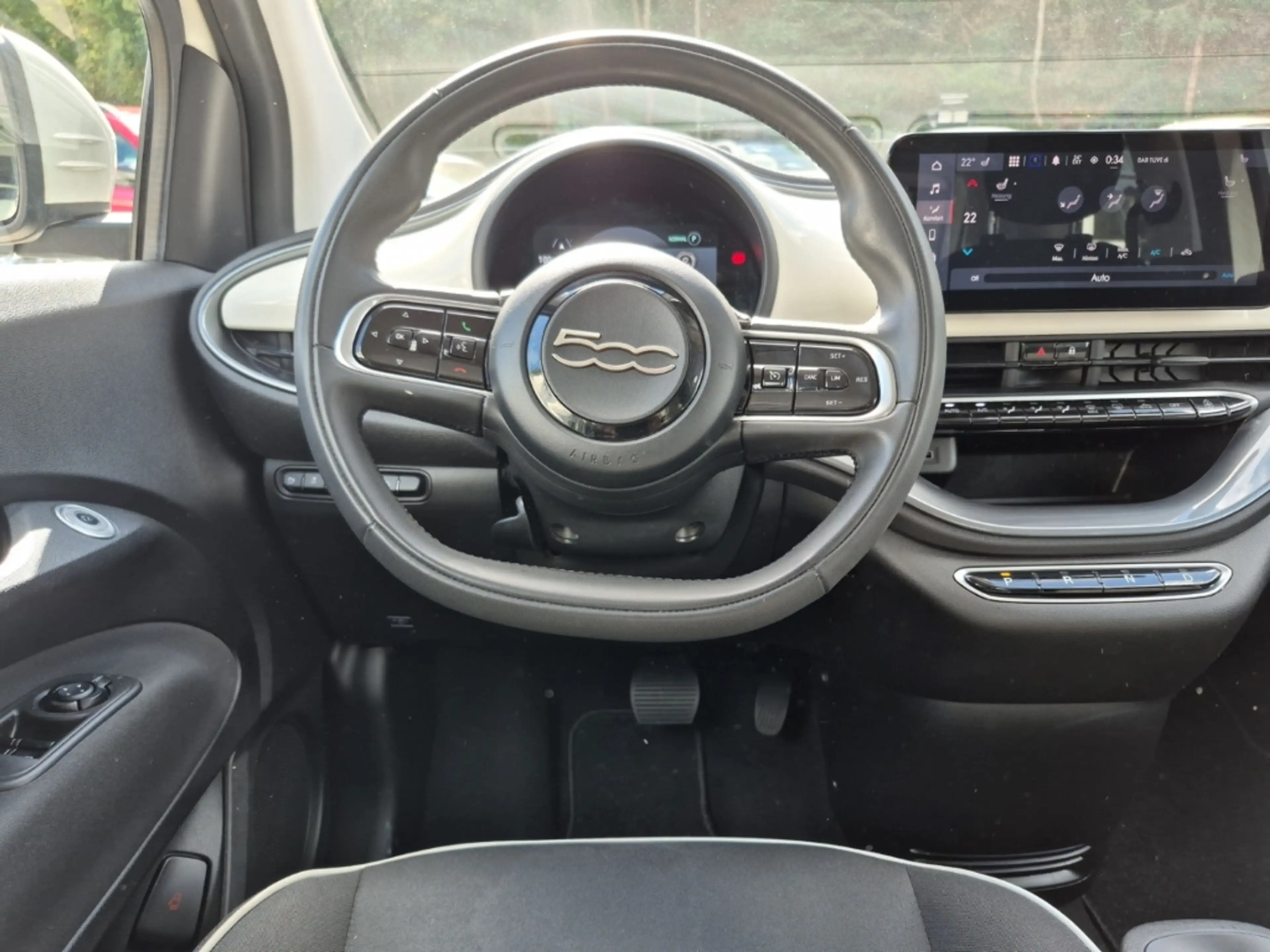 Fiat 500e LM Kamera Keyless Sitzheizung — photo 10
