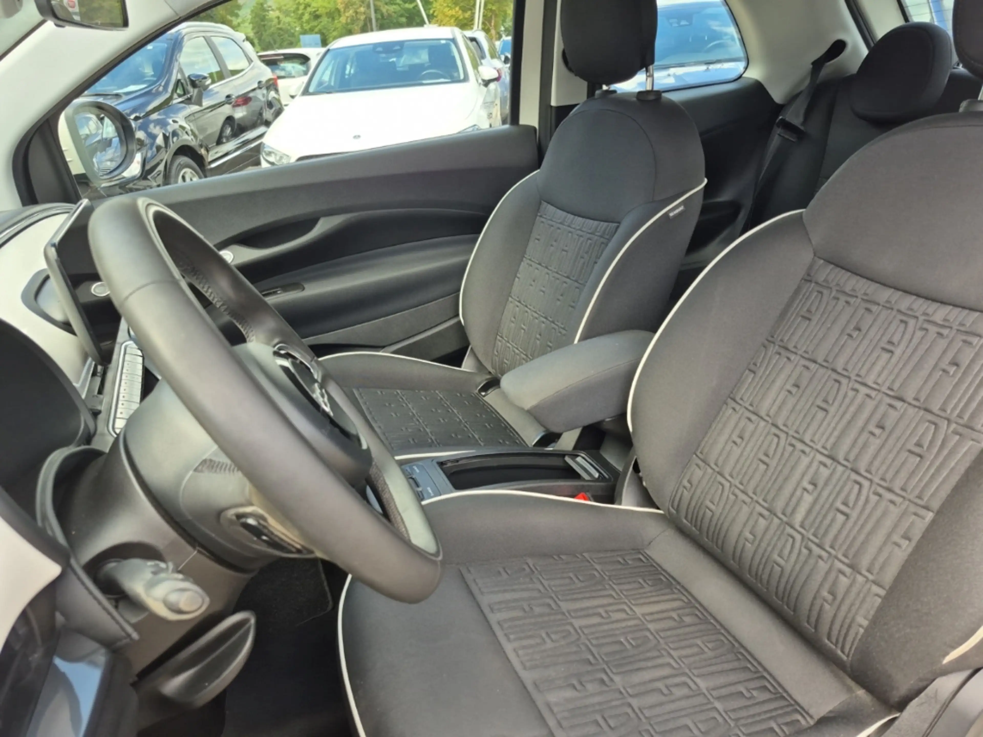 Fiat 500e LM Kamera Keyless Sitzheizung — photo 7