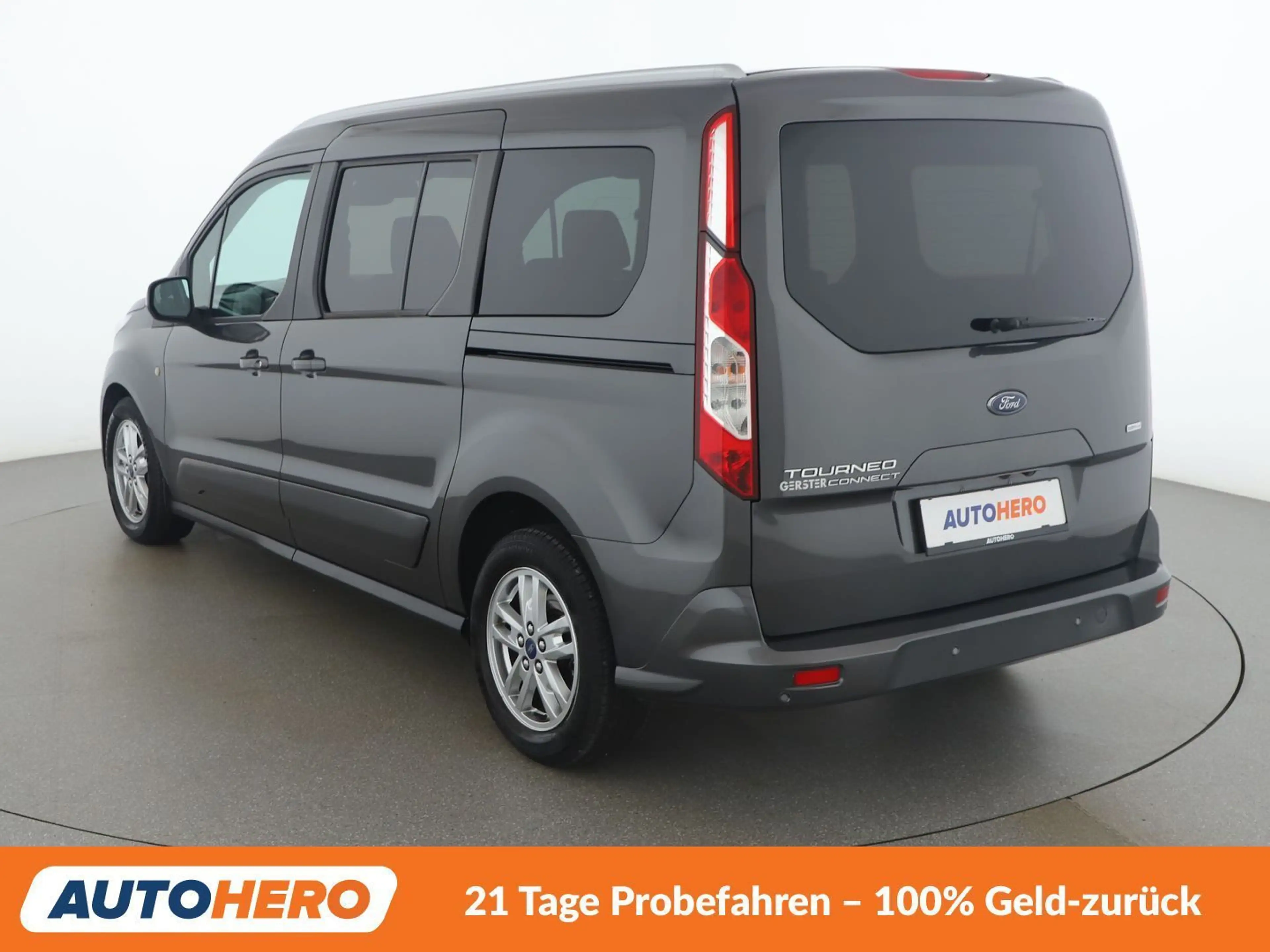 Ford Grand Tourneo 1.5 TDCi EcoBlue Titanium — photo 4